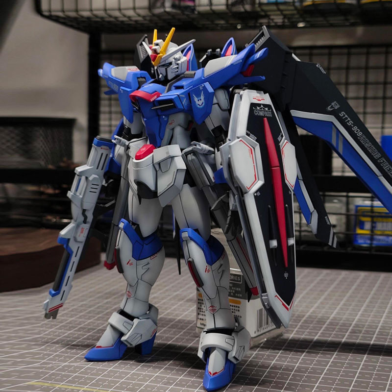 Model Kit Gundam Wing - Kit Modello in Plastica Mecha Scala