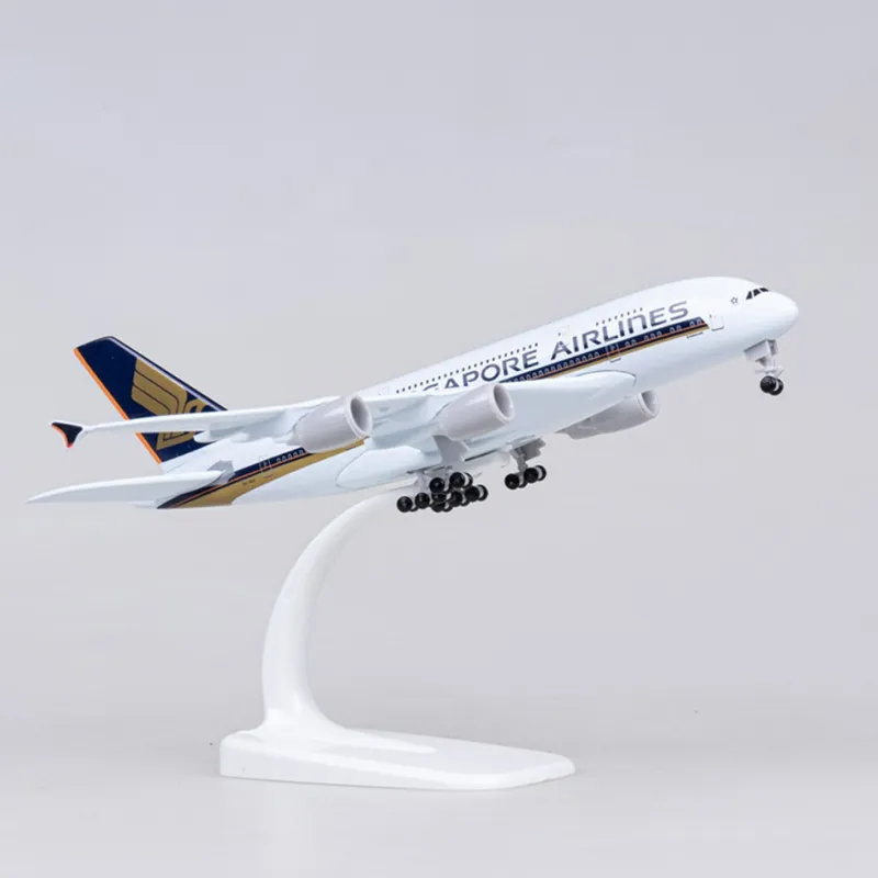 Aereo di linea in metallo Mode - Model Kit Singapore recensione e prezzo