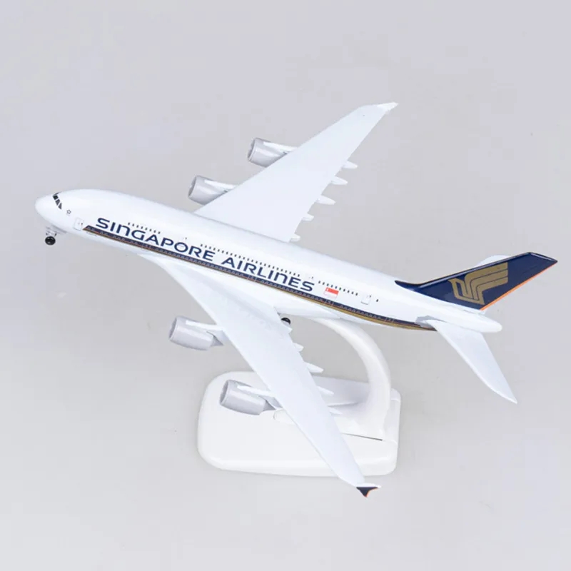 Aereo di linea in metallo Mode - Model Kit Singapore recensione e prezzo