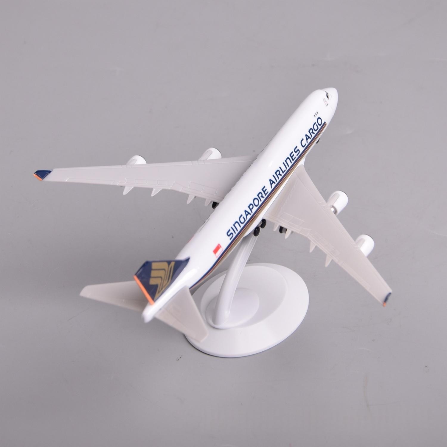 Modellino di Aereo in Plastica - Model Kit Singapore recensione e prezzo